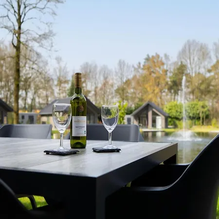 In Brabant With And Sauna 度假居 *